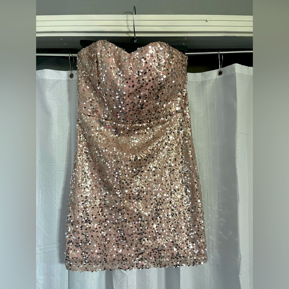 Beautiful peach colored sequin dress